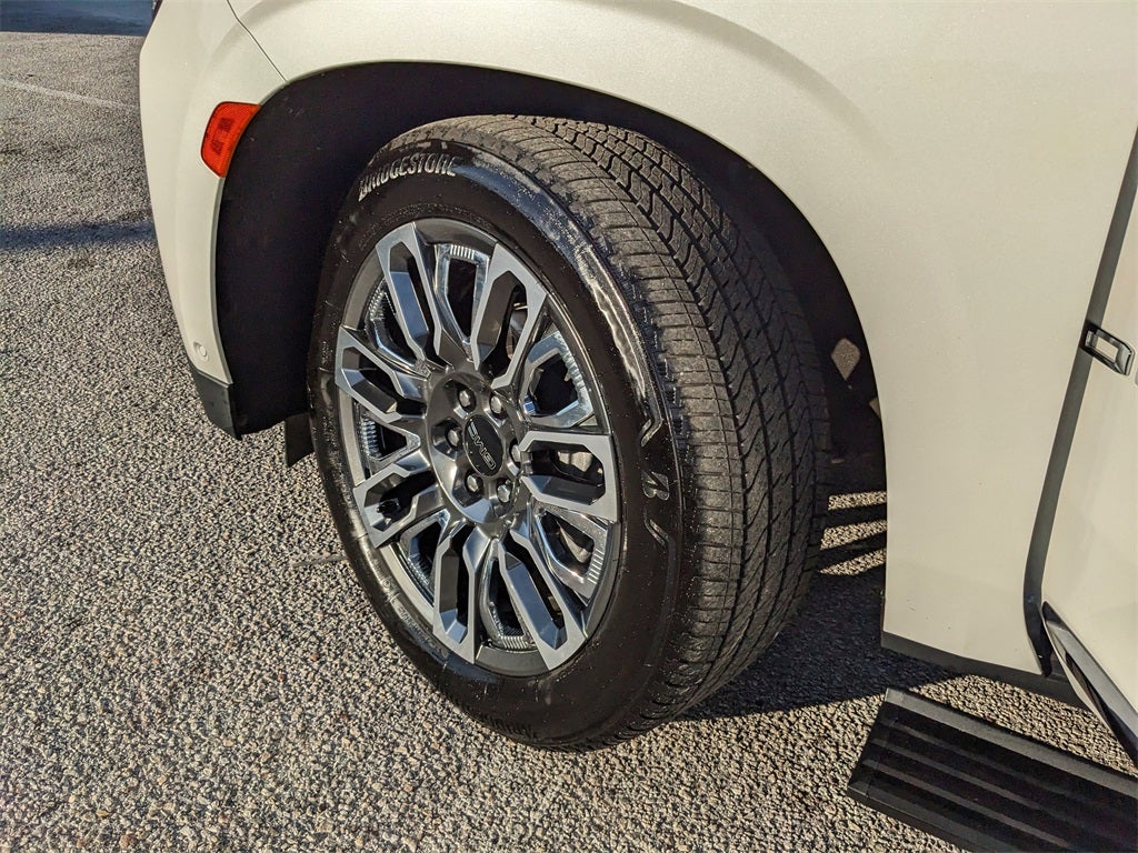 2024 GMC Yukon Denali Ultimate