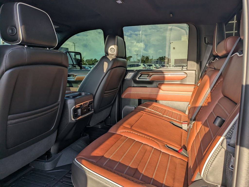2024 GMC Sierra 3500HD Denali Ultimate