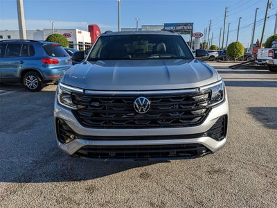 2026 Volkswagen Atlas Cross Sport 2.0T SEL R-Line Black