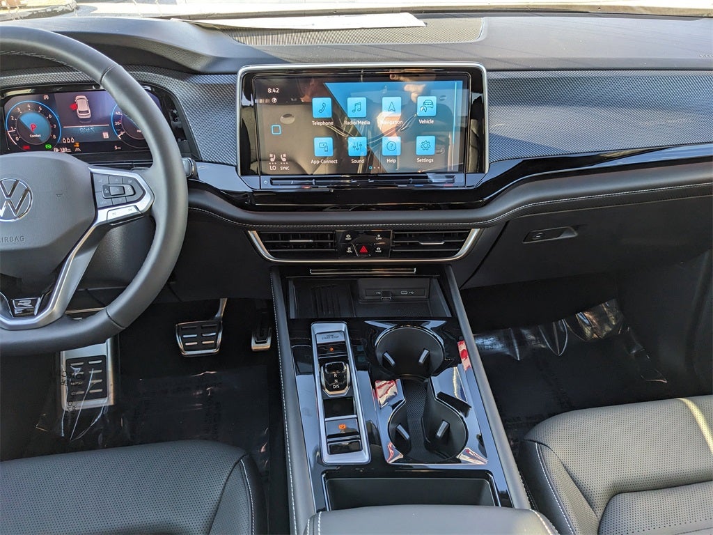 2026 Volkswagen Atlas Cross Sport 2.0T SEL R-Line Black