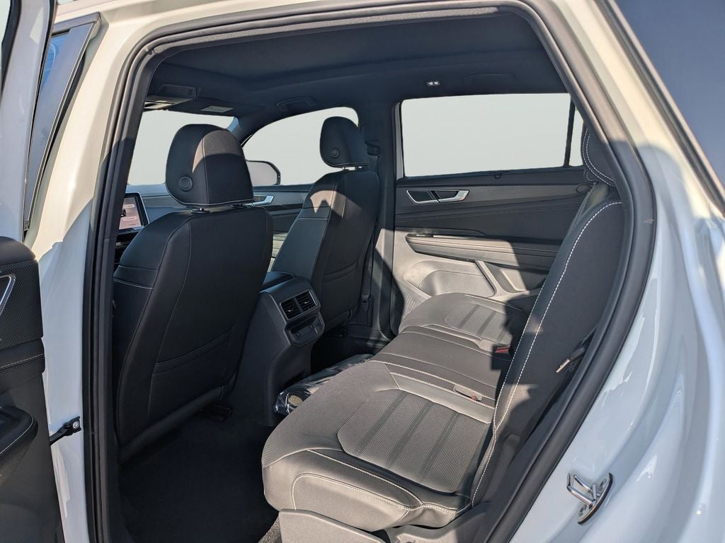 2026 Volkswagen Atlas Cross Sport 2.0T SEL R-Line Black