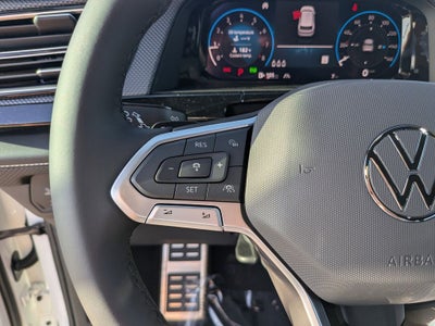2026 Volkswagen Atlas Cross Sport 2.0T SEL R-Line Black