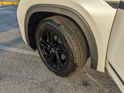 2026 Volkswagen Atlas Cross Sport 2.0T SEL R-Line Black