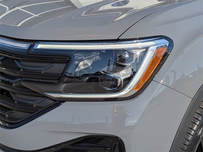 2026 Volkswagen Atlas Cross Sport 2.0T SEL R-Line Black