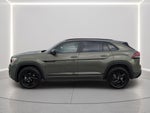 2026 Volkswagen Atlas Cross Sport 2.0T SEL R-Line Black