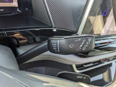 2025 Volkswagen Atlas Cross Sport 2.0T SEL R-Line Black