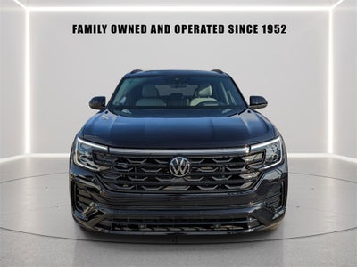 2025 Volkswagen Atlas Cross Sport 2.0T SEL R-Line Black