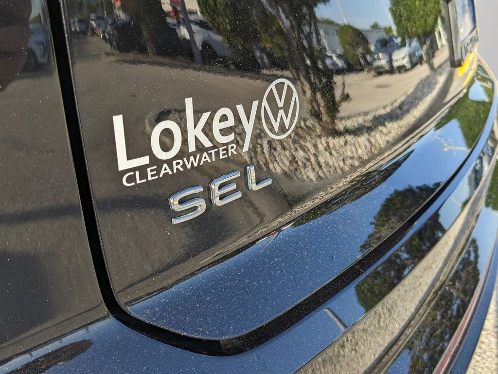 2024 Volkswagen Atlas Cross Sport 2.0T SEL R-Line