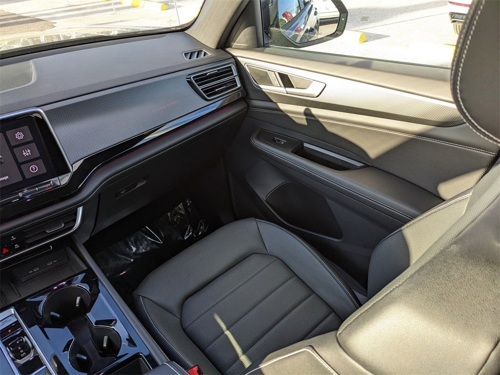 2025 Volkswagen Atlas Cross Sport 2.0T SEL R-Line Black