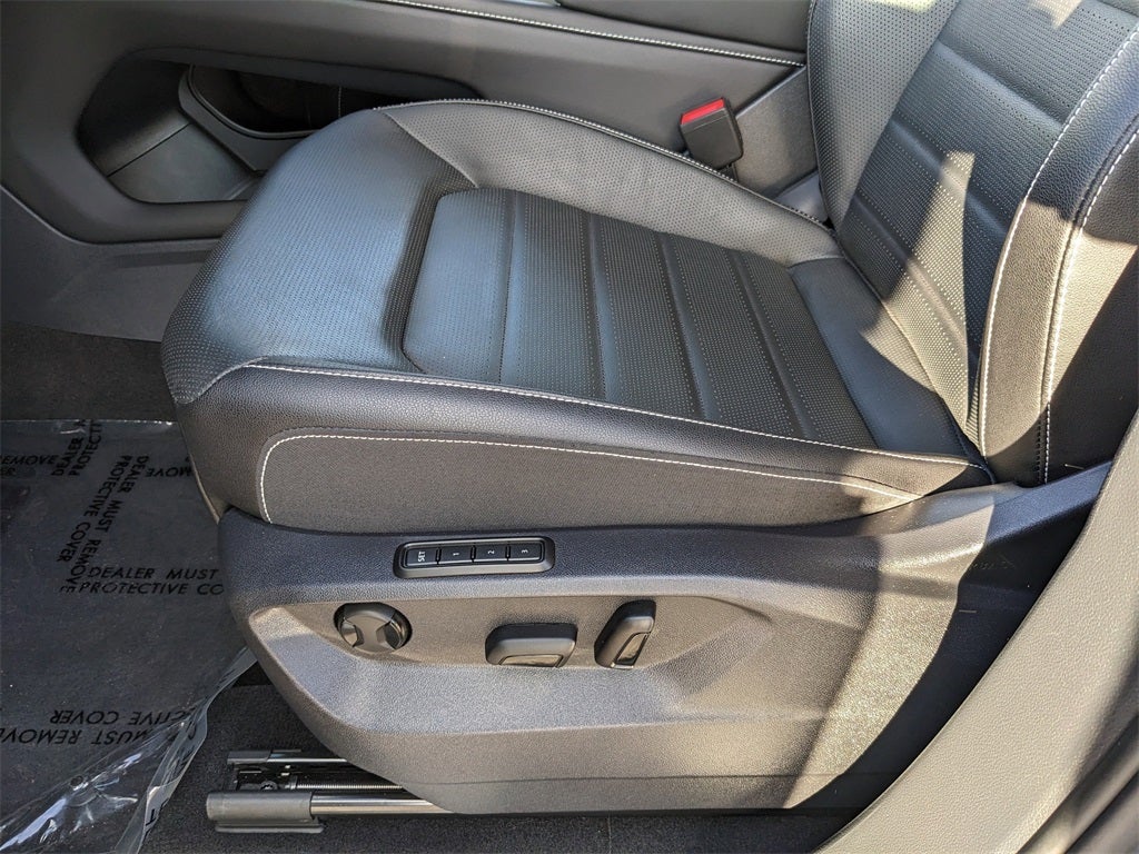 2025 Volkswagen Atlas Cross Sport 2.0T SEL R-Line Black