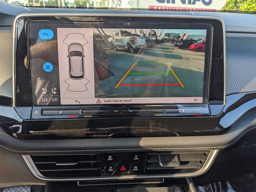 2026 Volkswagen Atlas Cross Sport 2.0T SEL