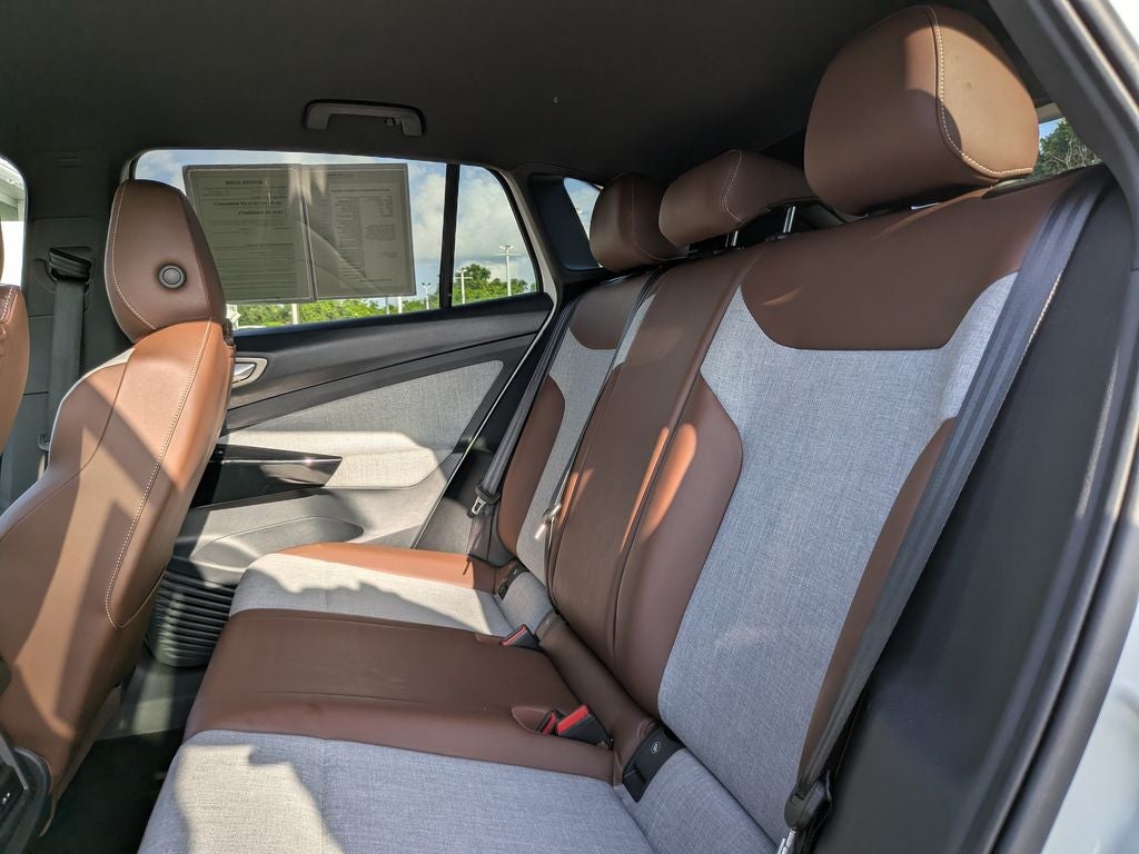 2023 Volkswagen ID.4 Standard