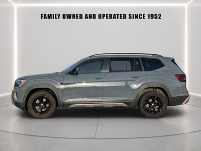 2025 Volkswagen Atlas 2.0T Peak Edition