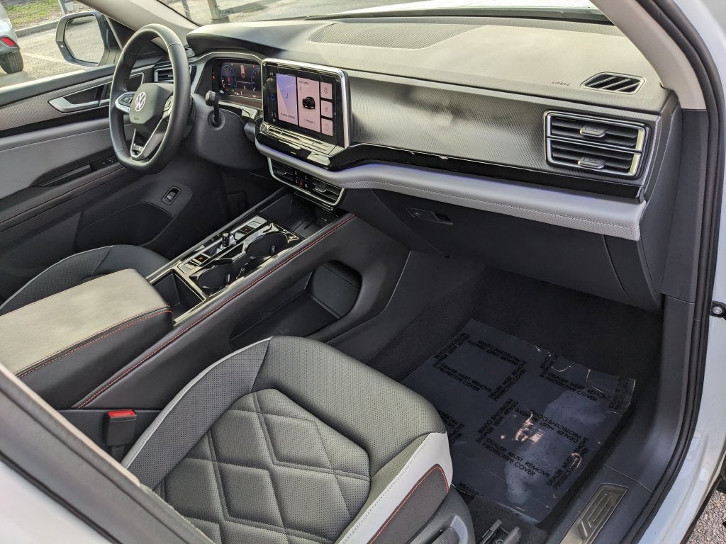 2025 Volkswagen Atlas 2.0T Peak Edition