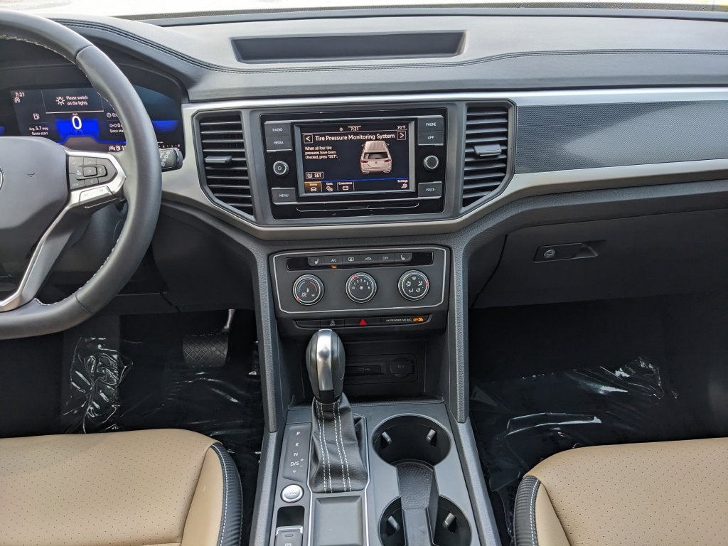 2023 Volkswagen Atlas Cross Sport 2.0T SE