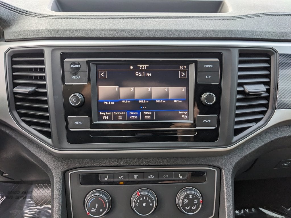 2023 Volkswagen Atlas Cross Sport 2.0T SE