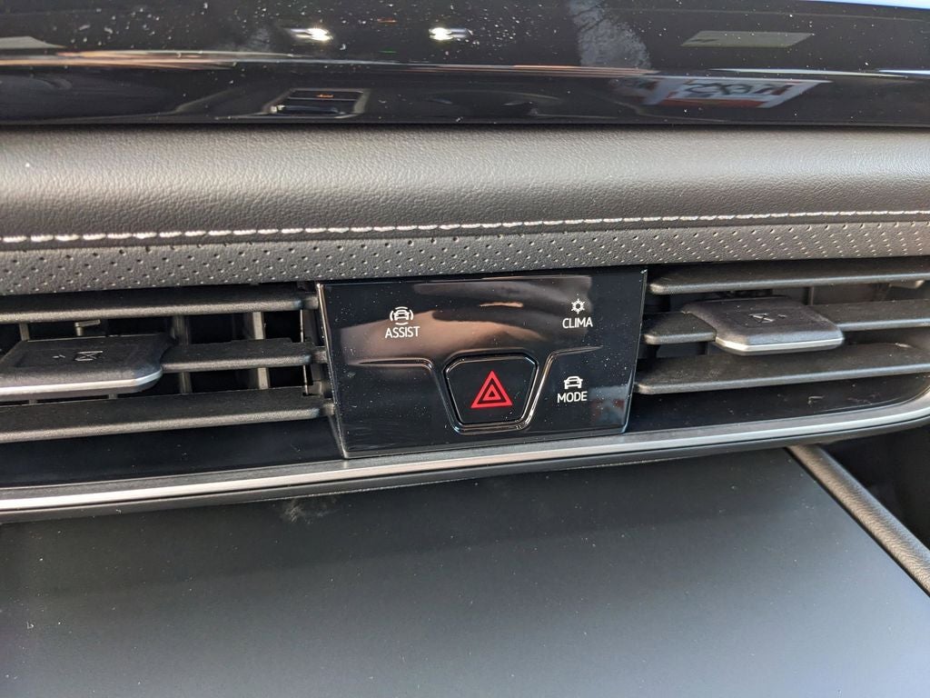 2026 Volkswagen Atlas Cross Sport 2.0T SE