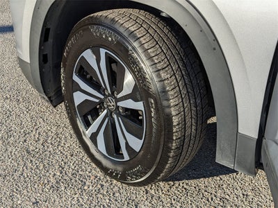 2025 Volkswagen Atlas Cross Sport 2.0T SE