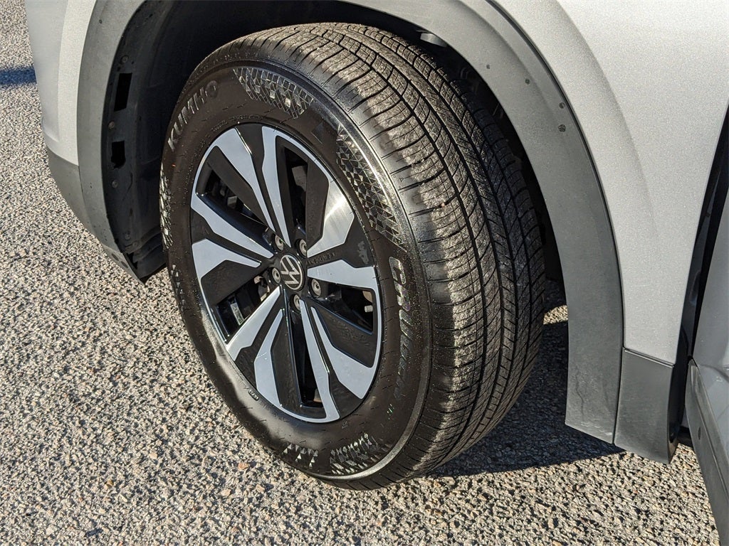 2025 Volkswagen Atlas Cross Sport 2.0T SE