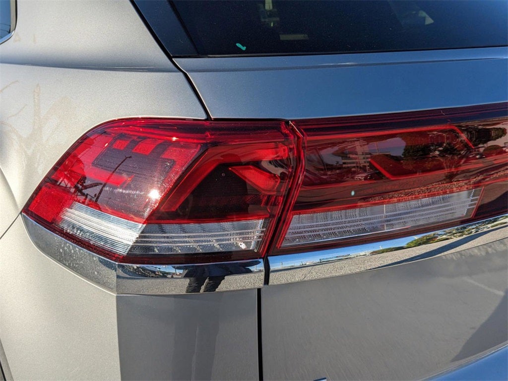 2025 Volkswagen Atlas Cross Sport 2.0T SE