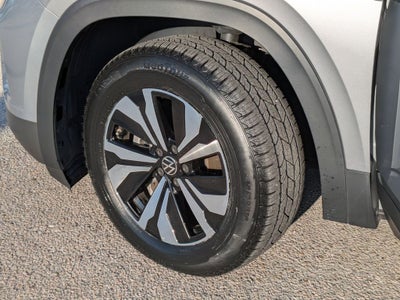 2025 Volkswagen Atlas Cross Sport 2.0T SE