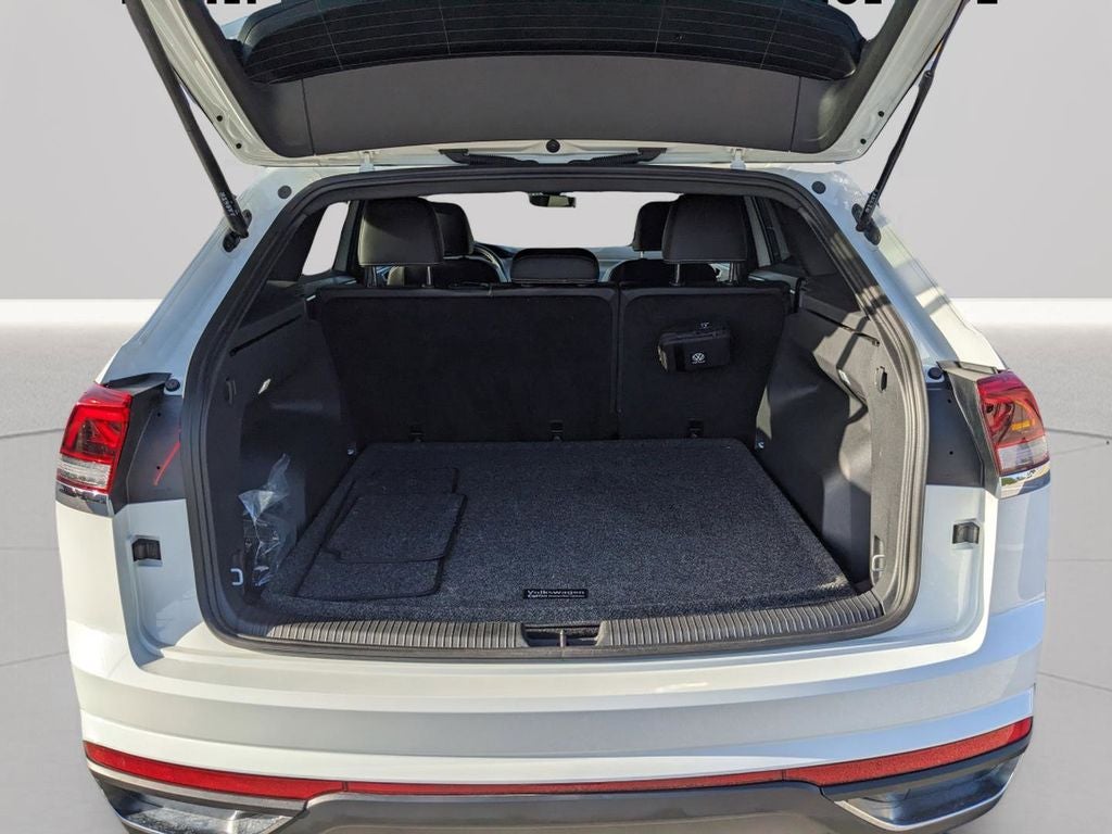 2025 Volkswagen Atlas Cross Sport 2.0T SE