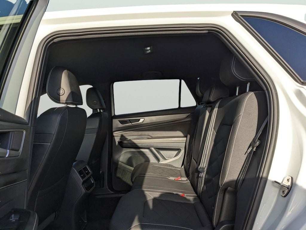 2025 Volkswagen Atlas Cross Sport 2.0T SE
