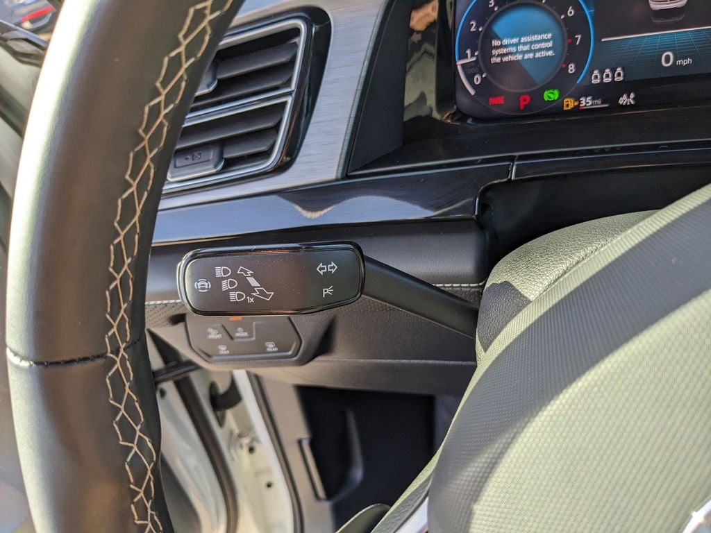2025 Volkswagen Atlas Cross Sport 2.0T SE