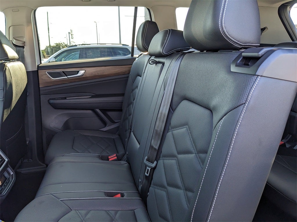 2026 Volkswagen Atlas 2.0T SE