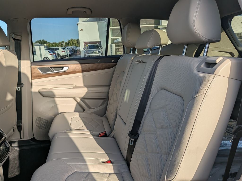 2026 Volkswagen Atlas 2.0T SE