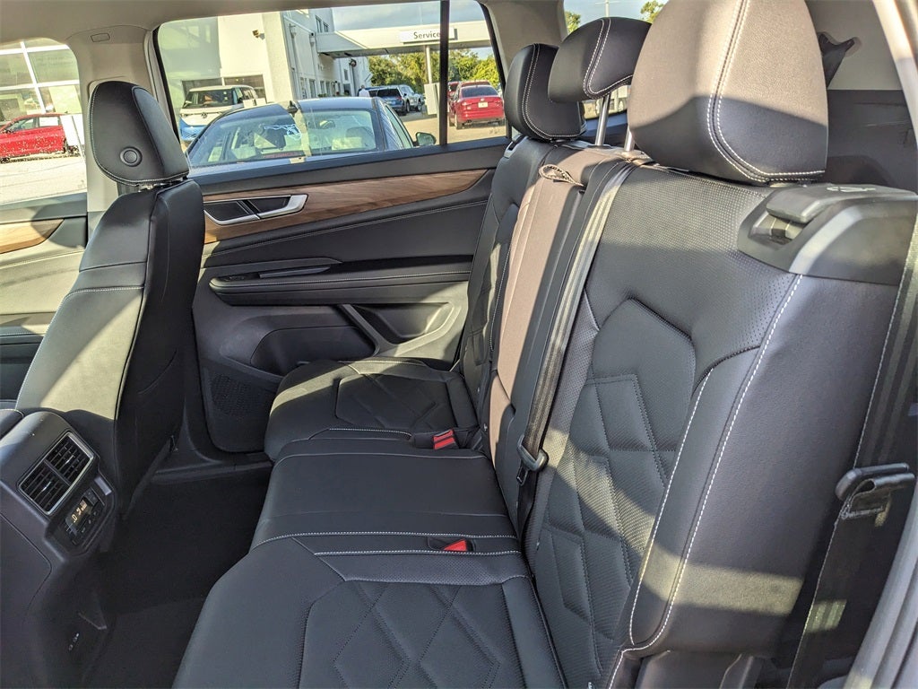 2026 Volkswagen Atlas 2.0T SE