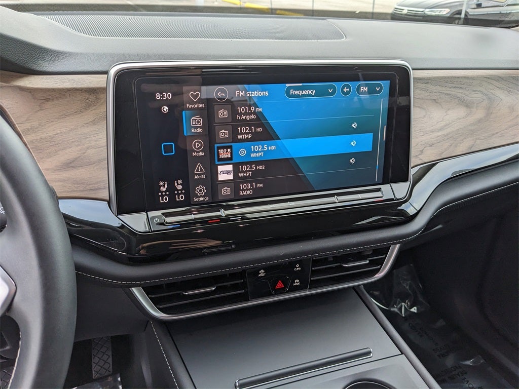 2025 Volkswagen Atlas 2.0T SE