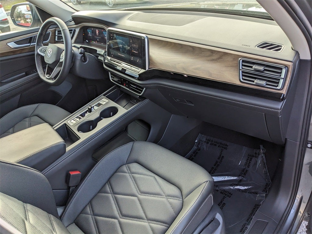 2024 Volkswagen Atlas 2.0T SE