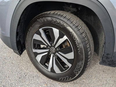 2024 Volkswagen Atlas 2.0T SE