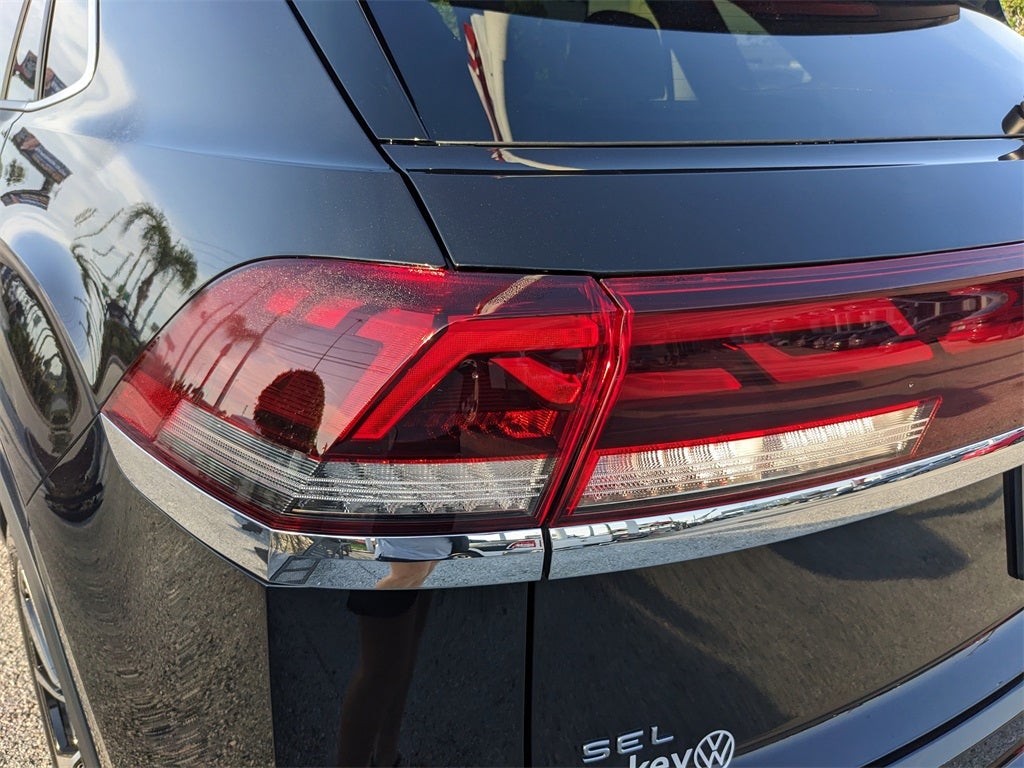 2026 Volkswagen Atlas Cross Sport 2.0T SEL Premium R-Line