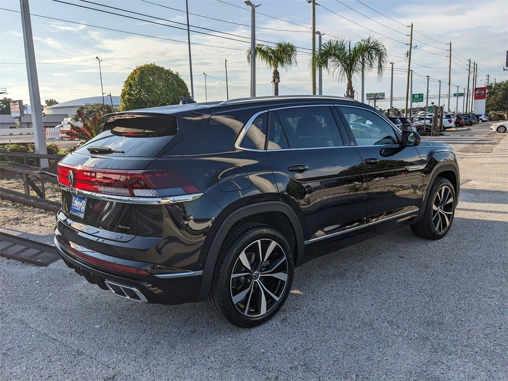 2026 Volkswagen Atlas Cross Sport 2.0T SEL Premium R-Line
