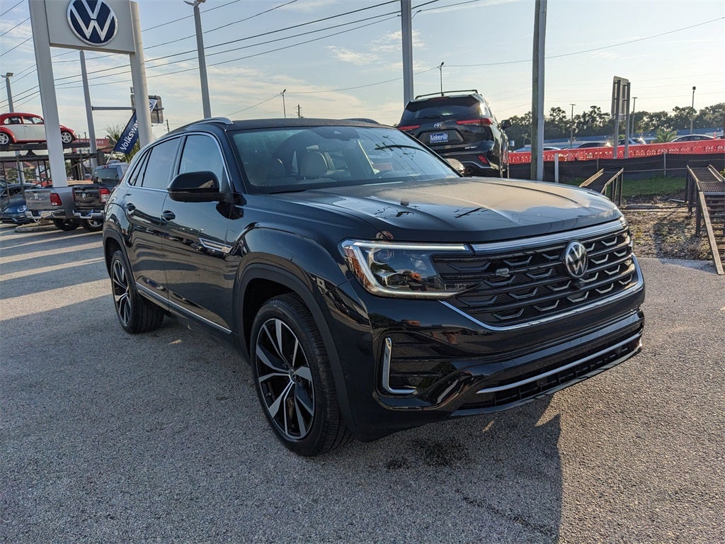 2026 Volkswagen Atlas Cross Sport 2.0T SEL Premium R-Line