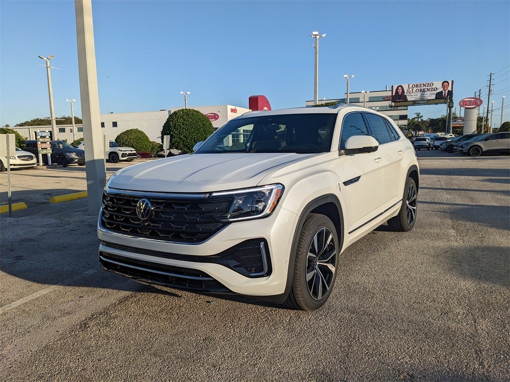 2026 Volkswagen Atlas Cross Sport 2.0T SEL Premium R-Line