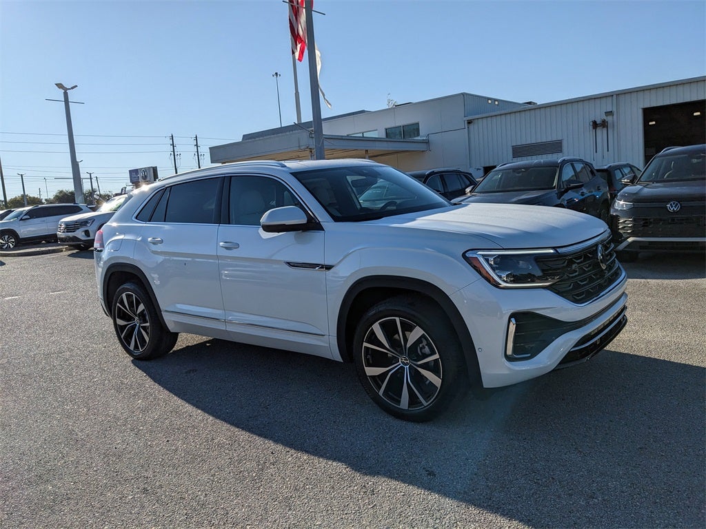 2026 Volkswagen Atlas Cross Sport 2.0T SEL Premium R-Line