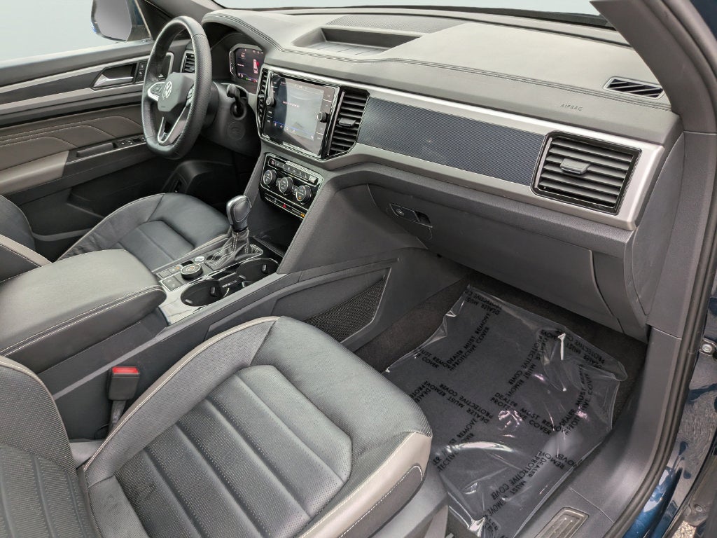 2023 Volkswagen Atlas Cross Sport 3.6L V6 SEL Premium R-Line