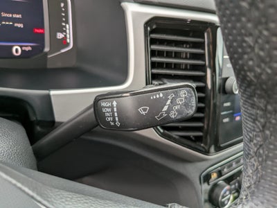 2023 Volkswagen Atlas Cross Sport 3.6L V6 SEL Premium R-Line