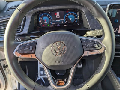 2025 Volkswagen Atlas Cross Sport 2.0T SEL Premium R-Line