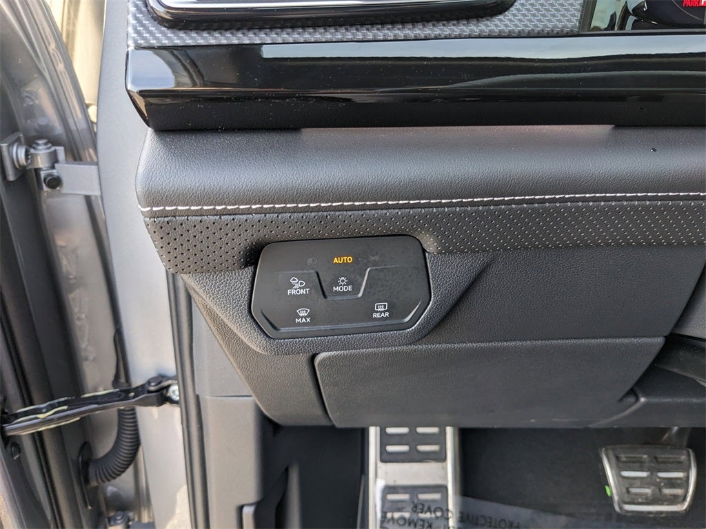 2025 Volkswagen Atlas Cross Sport 2.0T SEL Premium R-Line