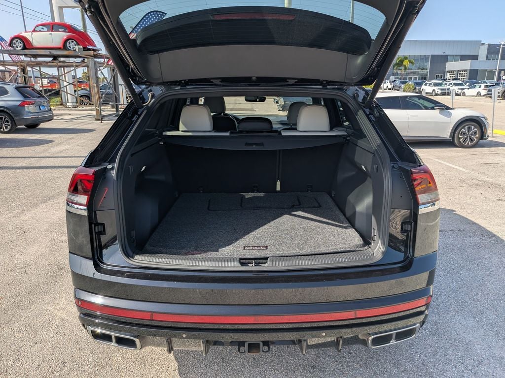 2024 Volkswagen Atlas Cross Sport 2.0T SEL Premium R-Line