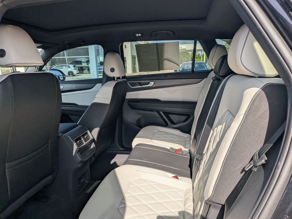 2024 Volkswagen Atlas Cross Sport 2.0T SEL Premium R-Line