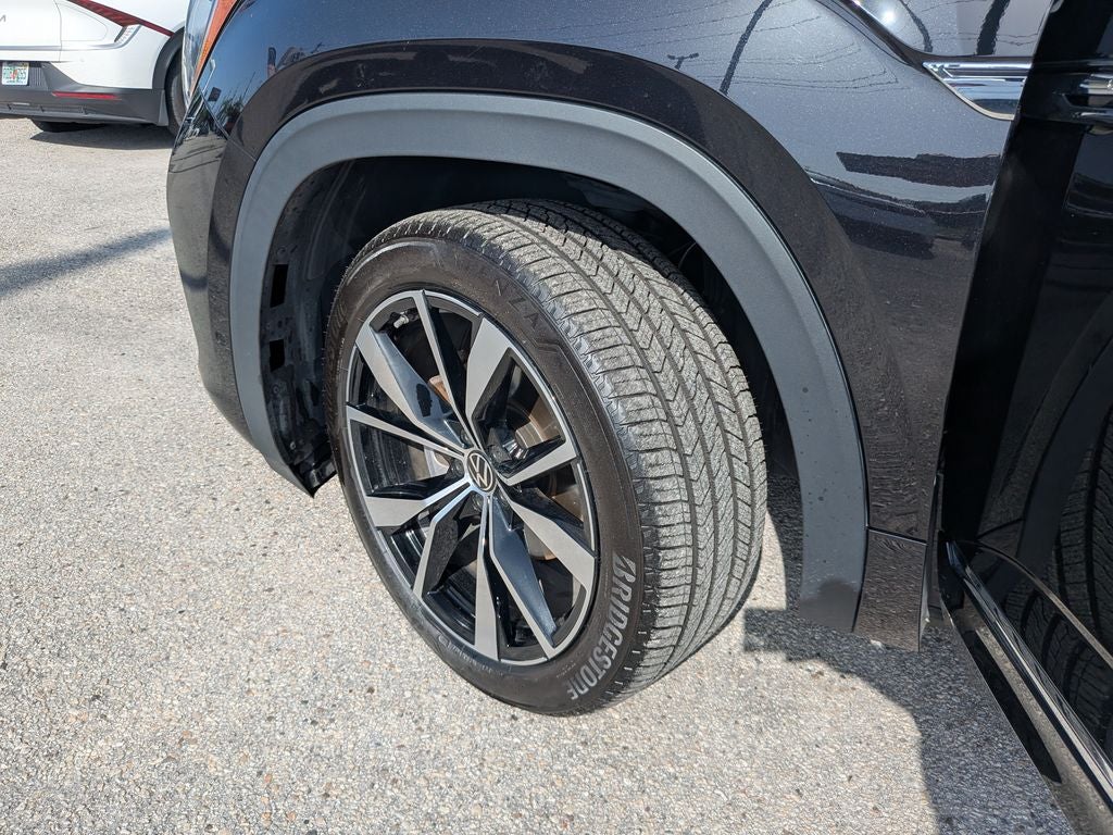 2024 Volkswagen Atlas Cross Sport 2.0T SEL Premium R-Line