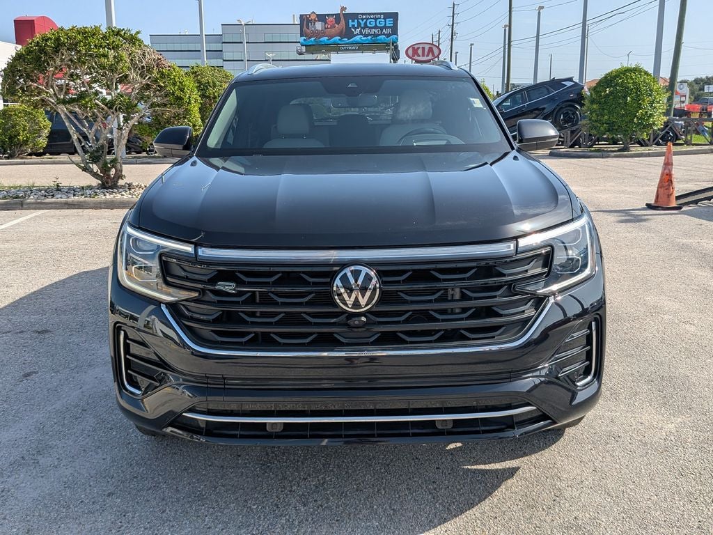 2024 Volkswagen Atlas Cross Sport 2.0T SEL Premium R-Line