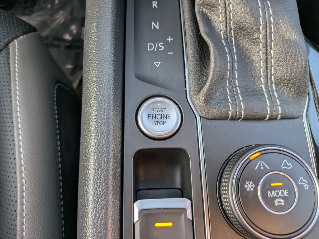 2023 Volkswagen Atlas Cross Sport 3.6L V6 SEL Premium R-Line