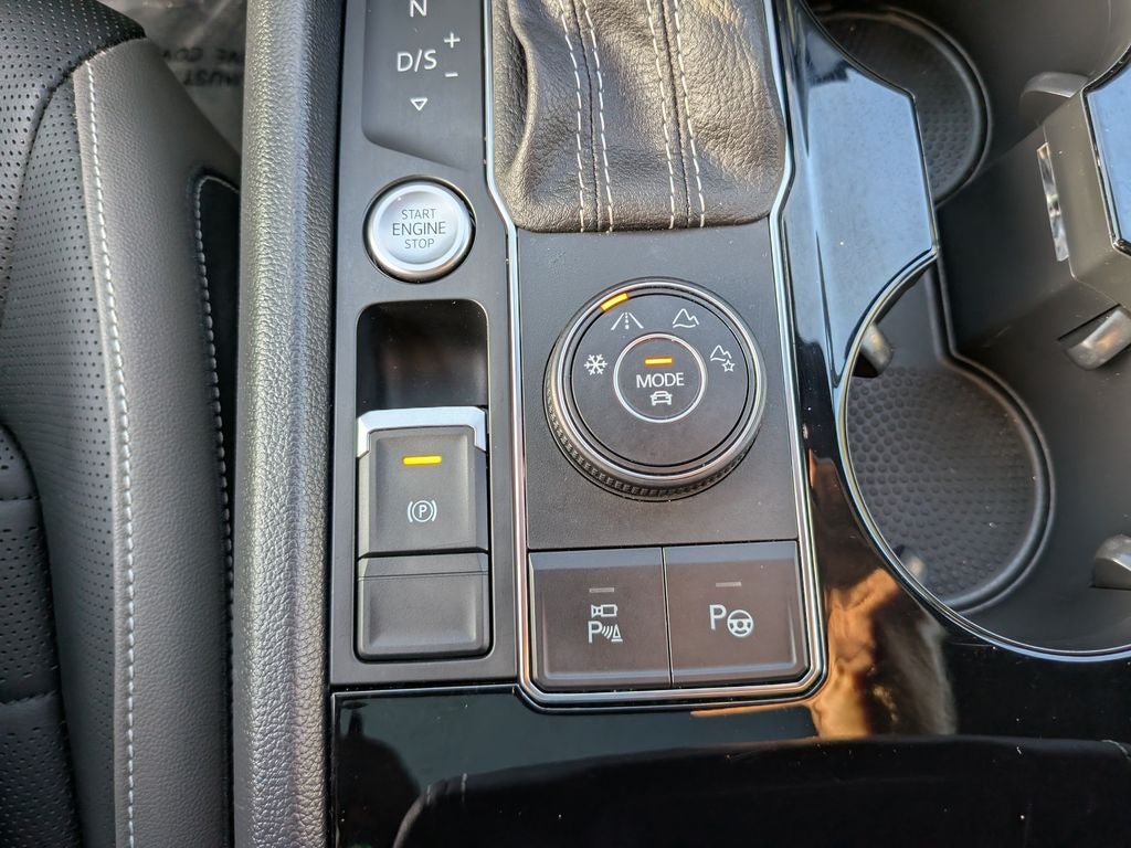 2023 Volkswagen Atlas Cross Sport 3.6L V6 SEL Premium R-Line