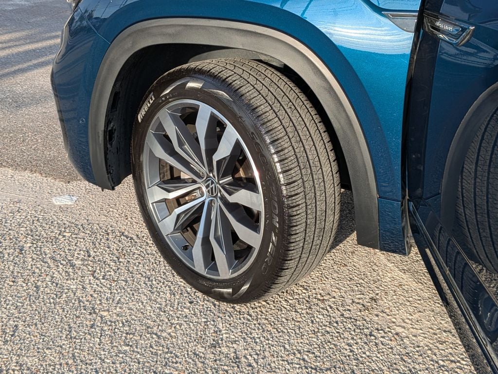 2023 Volkswagen Atlas Cross Sport 3.6L V6 SEL Premium R-Line